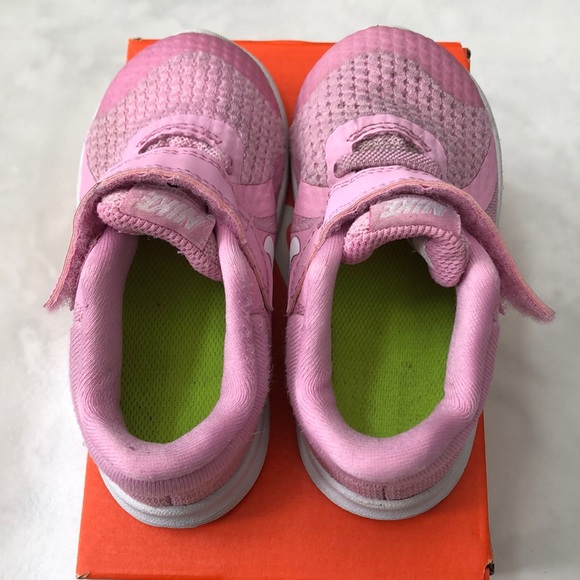 Nike Revolution Kids - Picture 3 of 7